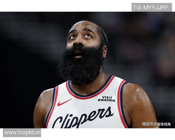 哈登快船生涯第八场比赛斩获30分10助攻创队史第二佳绩仅次于保罗