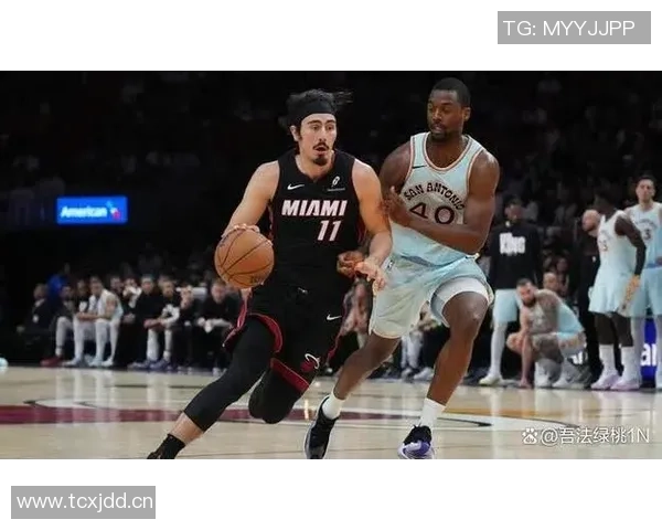 本赛季场均28分5篮板5助攻且真实命中率超65的三位球员分析