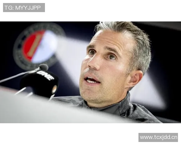 昆滕廷伯怒斥范佩西不满言论直言忍无可忍希望面对沟通